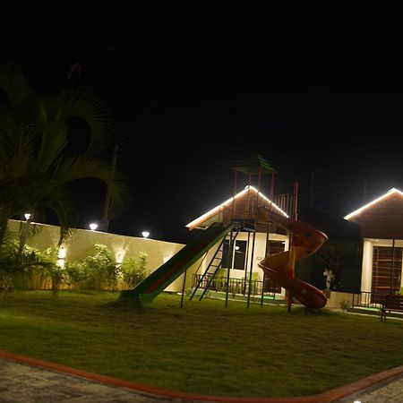 New Mouchak Hotel & Resorts Tajpur 외부 사진
