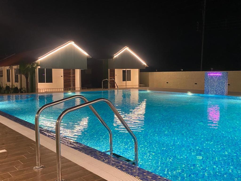 New Mouchak Hotel & Resorts Tajpur 외부 사진