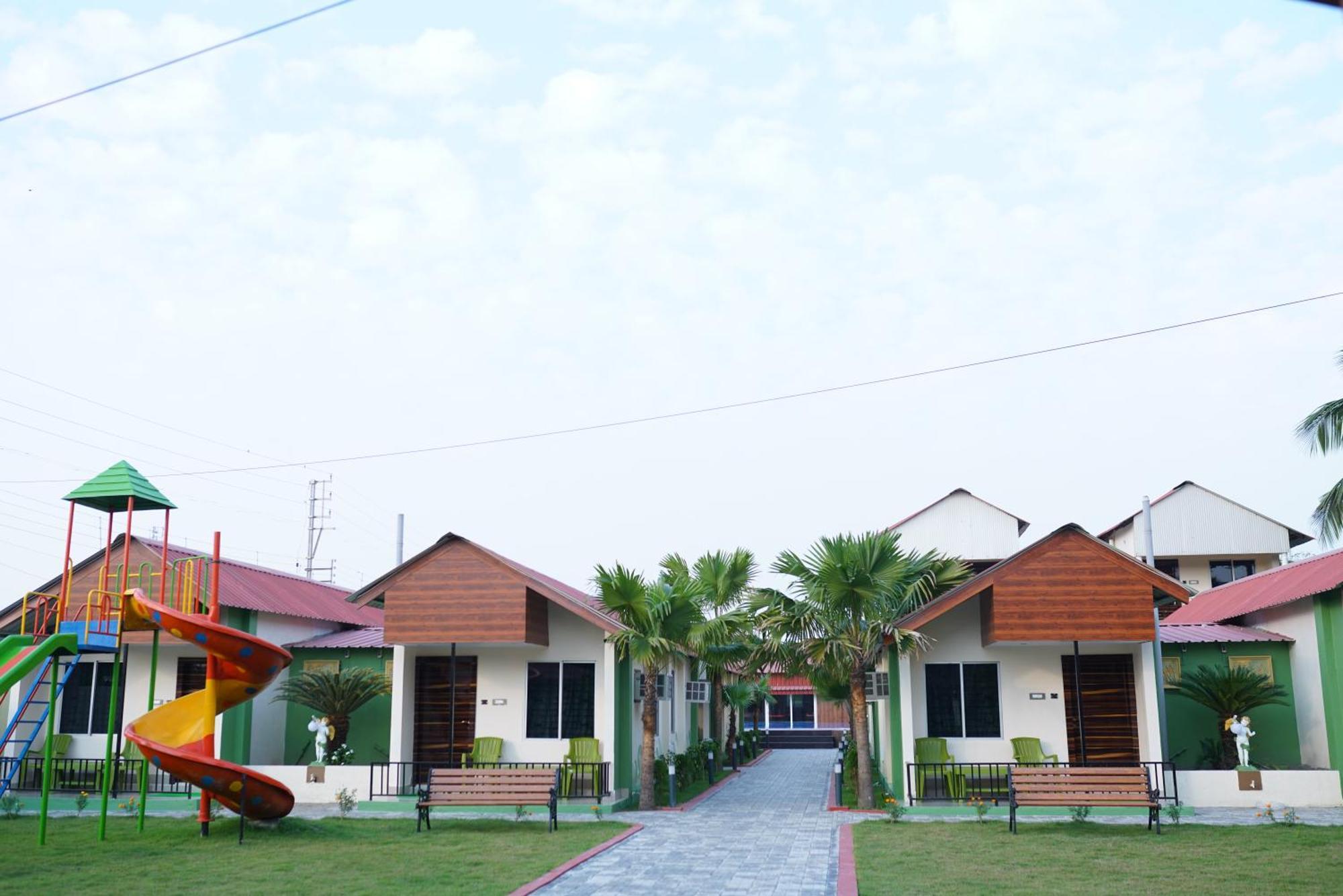 New Mouchak Hotel & Resorts Tajpur 외부 사진